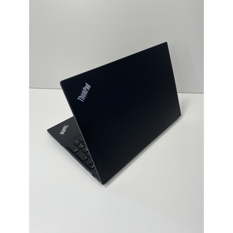 Lenovo ThinkPad T590